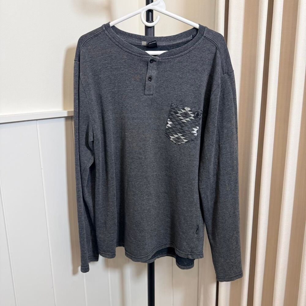 Volcom Men's Large Gray Long Sleeve Henley Shirt Geometric Pocket